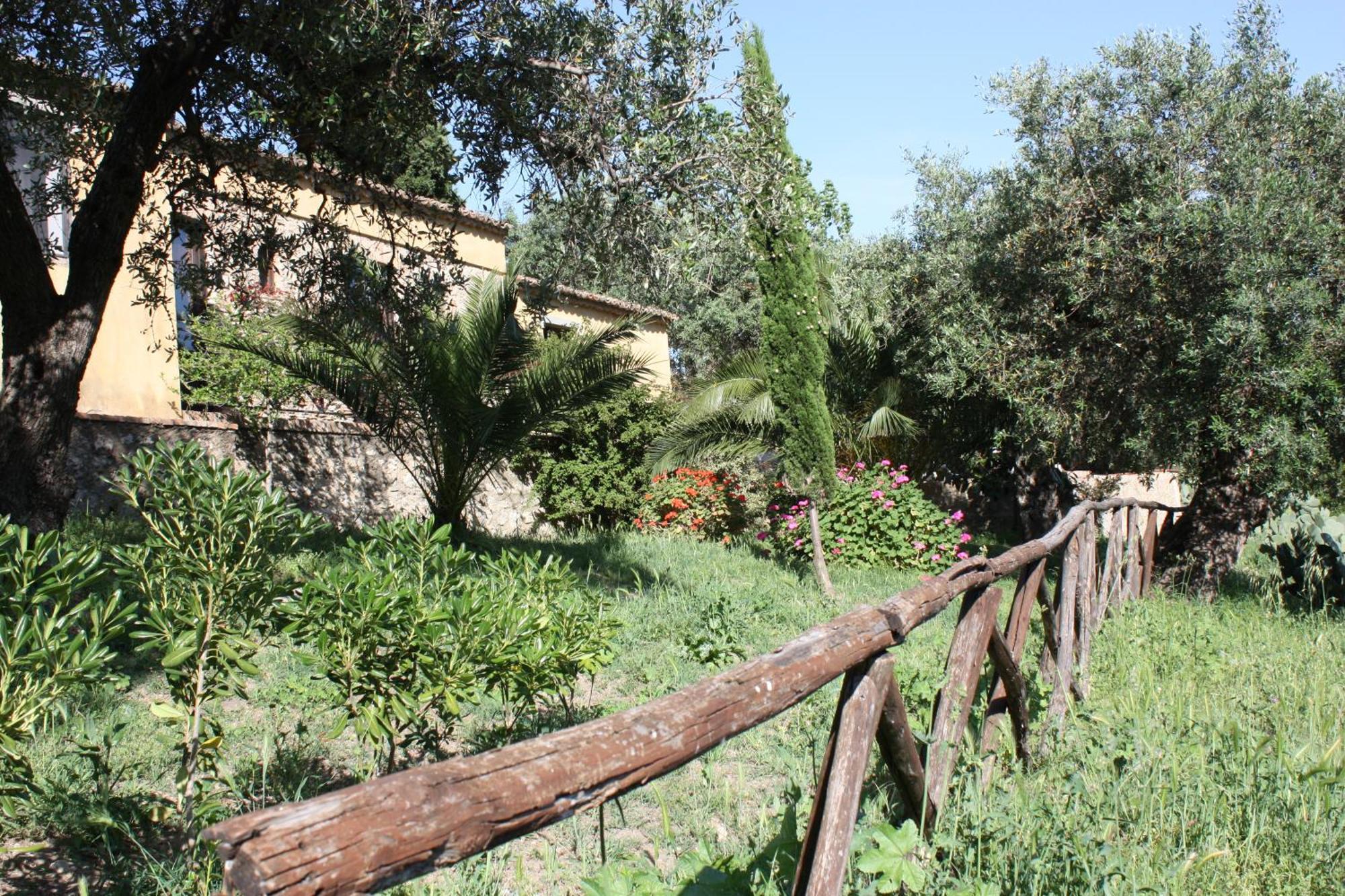Azienda Agrituristica Biologica Il Querceto Santa Severina Bagian luar foto