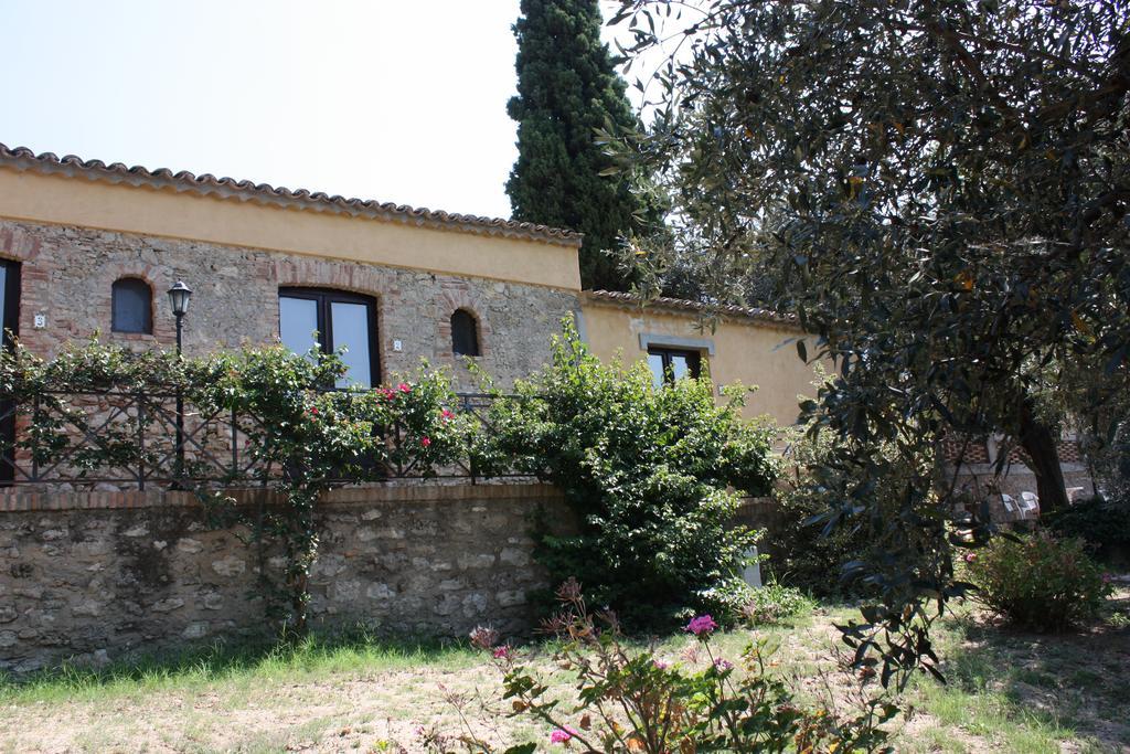 Azienda Agrituristica Biologica Il Querceto Santa Severina Bagian luar foto