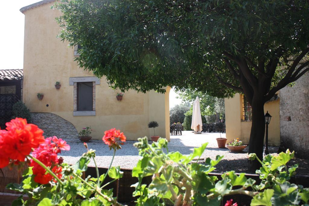 Azienda Agrituristica Biologica Il Querceto Santa Severina Bagian luar foto