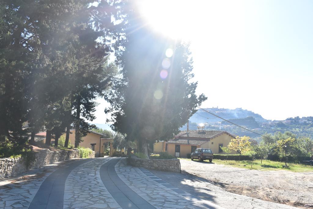 Azienda Agrituristica Biologica Il Querceto Santa Severina Bagian luar foto