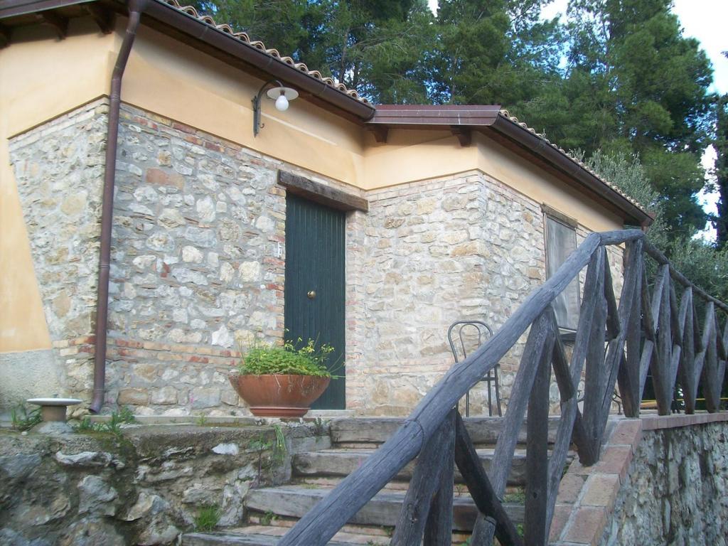 Azienda Agrituristica Biologica Il Querceto Santa Severina Bagian luar foto