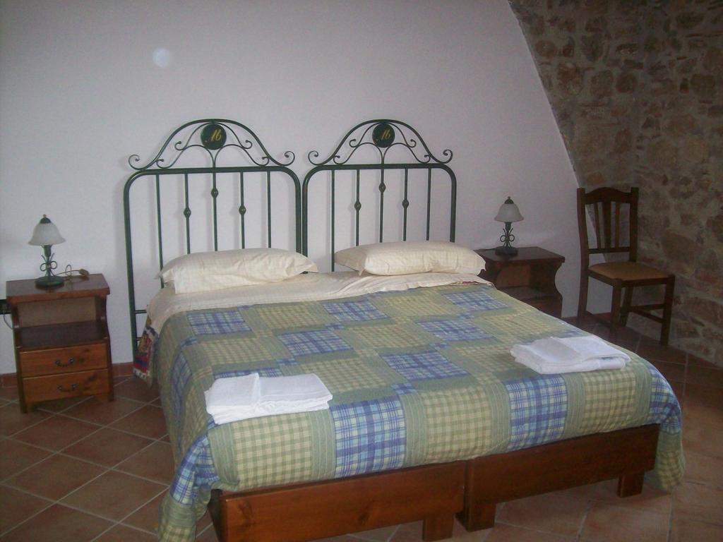Azienda Agrituristica Biologica Il Querceto Santa Severina Bagian luar foto